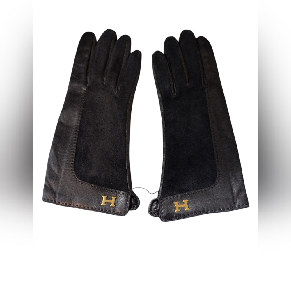 New Vintage Hermes Elegant Black Suede Leather Gloves with Gold Accents Lined 7